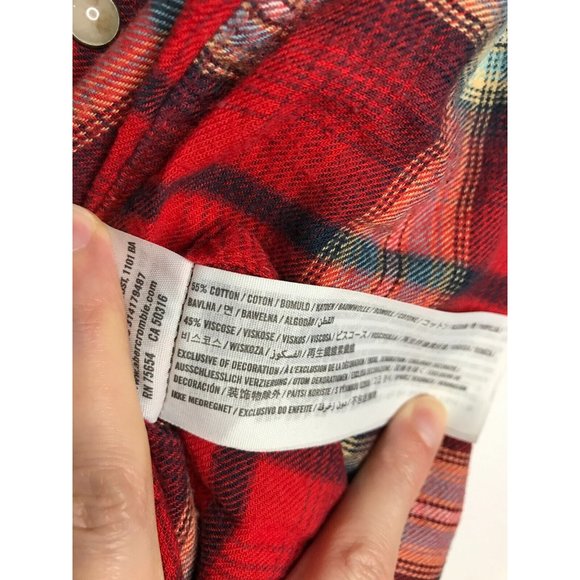 Abercrombie & Fitch Red Plaid Long Sleeve Pearl Snap Men's Medium Shirt - Picture 5 of 6